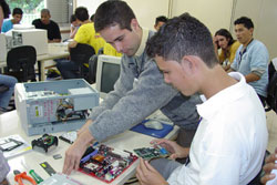 Participants of the entra 21 IT training program in Cotia, an industrial area on the outskirts of Sao Paulo. Photo Credit: International Youth Foundation