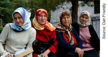 Photo of Turkish women outside of the Blue Mosque in 
Istanbul. Source: Dan Friendly